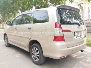 Xe Toyota Innova 2.0E 2015