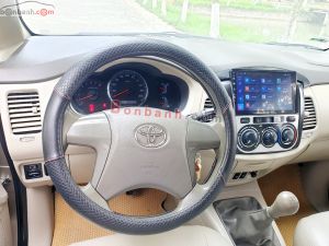 Xe Toyota Innova 2.0E 2015