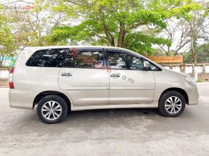 Xe Toyota Innova 2.0E 2015