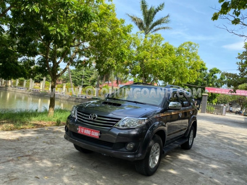 Toyota Fortuner 2.5G