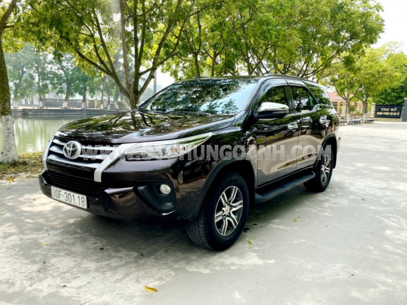 Toyota Fortuner 2.4G 4x2 MT