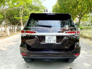 Xe Toyota Fortuner 2.4G 4x2 MT 2018